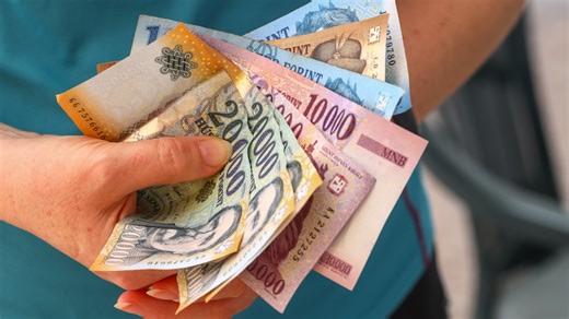 Nagyot drágul jövőre a banki átutalás, de van egy ingyenes módszer, ami teljesen legális