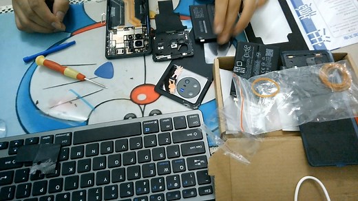 vivoX80更换电池和后盖教程