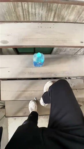 Technology flow mirror transition. Technology flow mirror on the third day of work. Technology f