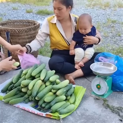 Beautiful Single Mom on Reels