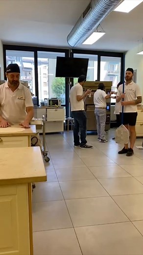 Corso Pizzaiolo per Chef Stranieri 🧑‍🍳🙏🍕 | Accademia Italiana Chef
