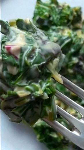 Swiss chard with cream sauce, easy Swiss chard recipe #shorts #vegetarian #recipeideas