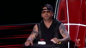 1.2M views · 26K reactions | El participante Julio Cesar Castillo se presenta frente a los coaches Luis Fonsi, Carlos Vives, Alejandra Guzman y Wisin cantando la cancion Cielo Rojo en las Audiciones a Ciegas de La Voz Estados Unidos 2020 | Realitys México | Facebook