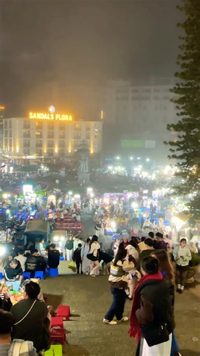 Thành Phố Suong Mù - Đà Lạt còn mưa không em