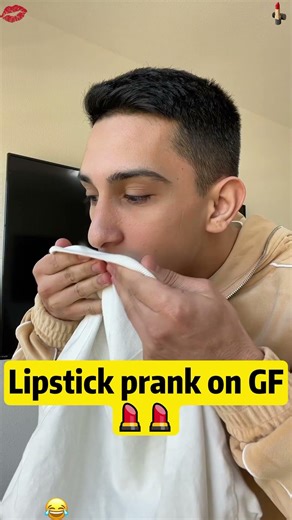 Lipstick prank 😅😂😂#funny #prank #usa #funnyvideos #fyp