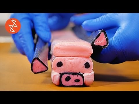 Making Handmade Cute Pig Candy with Artisans at CandyLabs 🐷
