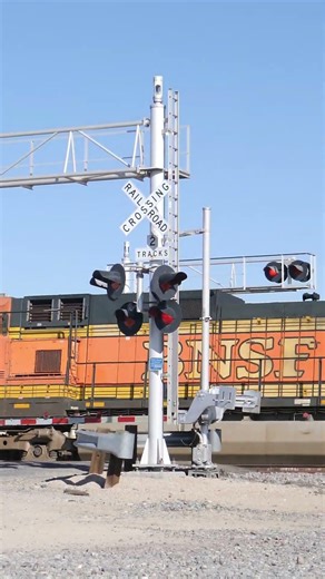 TRAIN SHORTS #01357 / EB BNSF 7269 MP 10.6 CAJON SUB 9-13-2026 #railroad #railway #railfan