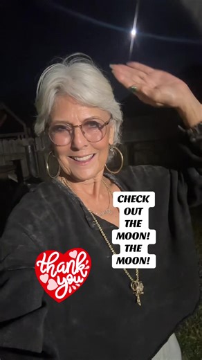 Growing & glowing up every day with you. Sharing is caring.#goodnight #woman #texas #womanpower #mindful