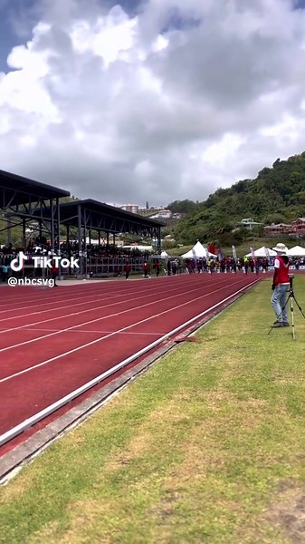 Girls 100m Dash Highlights at NLA Championships