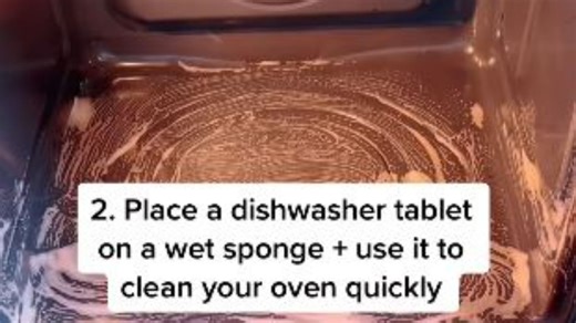 I'm a cleaning pro - here's how I clean my entire oven in five minutes