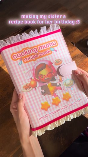 zukipo studio on Instagram: "cooking mumu recipe book! 🍥🍡 since my older sister and i started sharing an apartment, shes been very quickly turning it into a home. she pours TLC into every dish, feeding us with meals that taste like our childhood. she reminds me that food is way more than fuel, its a door for community & luv. i wanted to create something to represent our shared nostalgia so i based it off the game cooking mama! our little brother was convinced her name was “ate mumu” (spirit) f