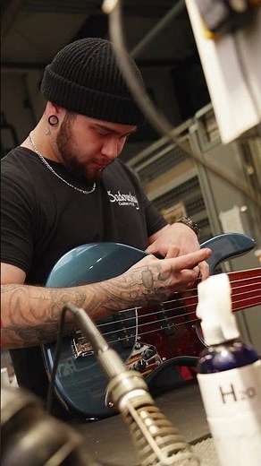 Sadowsky Custom Shop - #25-4692 - 6 String Fretless Final Setup #sadowsky #bass #QC
