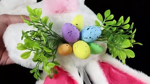 Easter Bunny Tree Topper Plush Rabbit Decoration with Eucalyptus Eggs, Basket Stuffer, Easy-Hang Fireplace Mantel Spring Decor (Pinck)