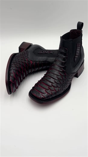 Botines Python Black Cherry en Oferta