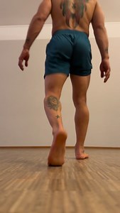 5.8K views · 967 reactions | LUZ ✨ #handstand #luz #art | Desko Amat | Facebook