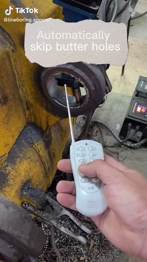 How to make line boring and bore welding if face grease hole #lineboring #excavators #workshop #machnist #mechanic #portablelineboring #machine #heavymachinery #automaticlineboring
