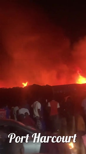 11K views · 148 reactions | BREAKING: Tension is high at Rumuomasi Market in Port Harcourt as fear grips traders and residents. Details remain sketchy, but eyewitnesses report a heavy presence of security operatives and widespread panic among marketgoers. More updates to follow as the situation unfolds. Stay safe. . #MpNaija #PortHarcourt #Rumuomasi #BreakingNews #portharcourtcity | MpNaija | Facebook