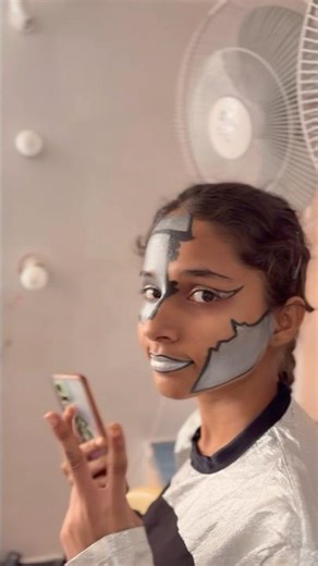 Robot makeup look in college #youtubeshorts #makeuptutorial #fashiontrends #makeup #partylook ￼