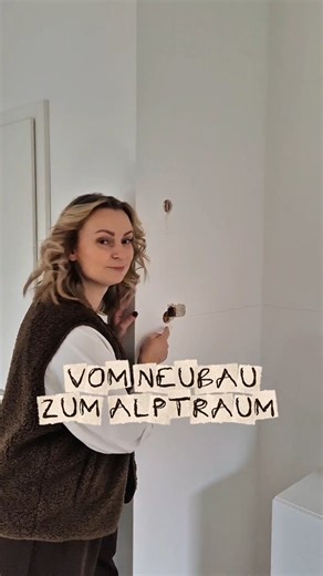 Geraldine Stauche on Instagram: "UPDATE MÄNGELANZEIGE 🏠‼️ Lang ist es her gefühlt, oder❓️ Letzten Sommer haben wir das ganze Theater nach knapp 1 1/2 Jahren seit aufgesetzter Mängelanzeige unserer Anwältin übergeben. Die Woche kam dann der Anruf. 🎉 2026 startet für uns mit einem neuen Termin mit allen Beteiligten inkl. unserer Anwältin und einem gerichtlichen Gutachter. Ich kann Euch jetzt schon verraten ich hab mir extra Urlaub genommen 😅, denn ich bin danach nicht fähig zu arbeiten. Hat mir