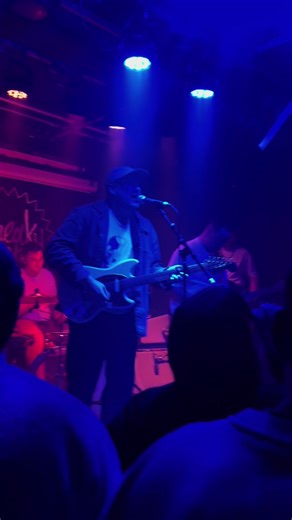 Live Cover of The 1975's 'It’s Not Living'