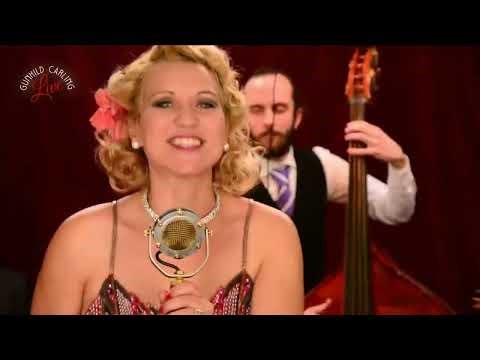 Bourbon Street Parade - Gunhild Carling