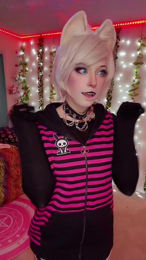 FUN!!! 🔥💣❤️ #sponsoredbyHT #HTFxSkelanimalsVDay #skelanimals #cosplay