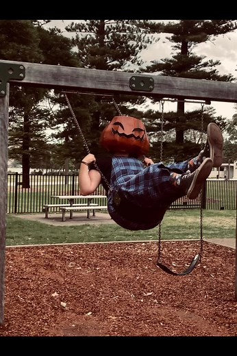 Here’s how I made my pumpkin head mask! Video duration: 3 minutes Happy Halloween! 🎃 #halloween #halloweencostume #pumpkinhead #pumpkinheadphotoshoot #art #arttok