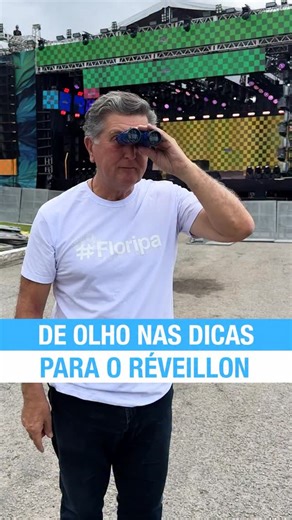 Topazio Neto on Instagram: "Tudo pronto para o nosso reveião! Reveinhão… reve… VIRADA DO ANO!"