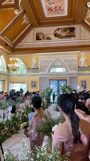 Everytime i hear this song, I can’t help but cry 🥹 still on wedding high #weddingdress #weddingplanning