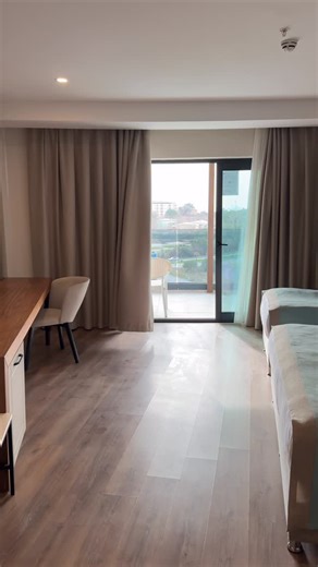 Ahmet Selim Şimşek | Jacuzzi Zimmer mit Pool Blick im Side Moon Hotel in Sorgun. #side #antalyasidelivestream #urlaubinsidechallenge | Instagram