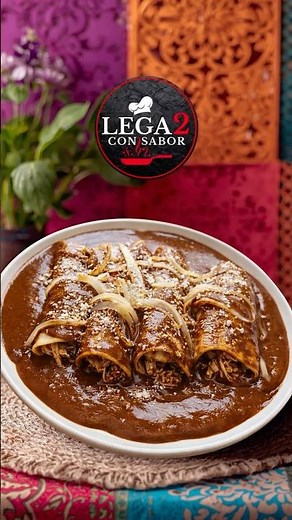 With the leftover mole I made these enchiladas… 🤤🔥 #mole #mexicanrecipes #cooking #food #shorts