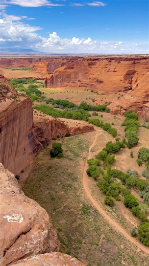 Canyon de Chelly National Monument #justdriveamerica #usaroadtrip #scenicdrive #canyondechelly | Just Drive America
