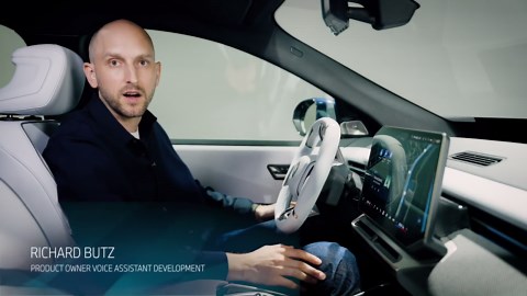 The new BMW iX3 50 xDrive - BMW Intelligent Personal Assistant