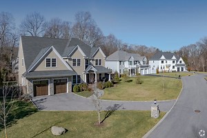 Living in Pleasantville, NY