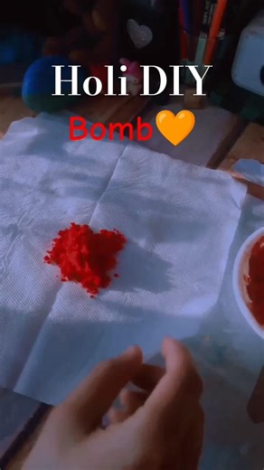 Create AMAZING holi prank Bomb with tissue in 5min | holi prank#wastematerialcraft#holi,#shorts