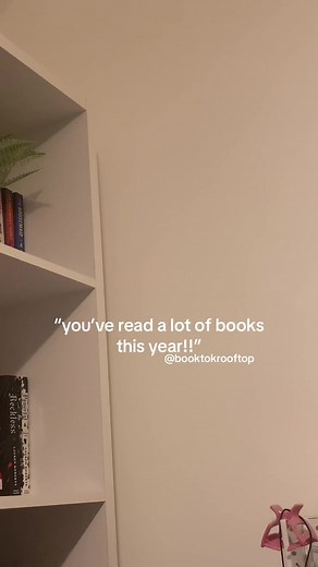 I am sadly #fyp #booktok #booktokrooftop #bookslump