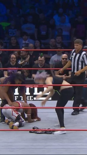 Queen Aminata rushed to the aid of Red Velvet during #AEWBOTB! | All Elite Wrestling