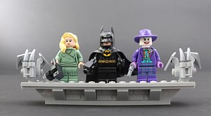 LEGO Batman 76139 1989 Batmobile minifigure spotlight