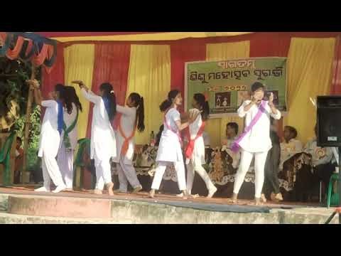 ସୁରଭି ରେ ନାଚ#views#viral#ytvideo#school#suravi