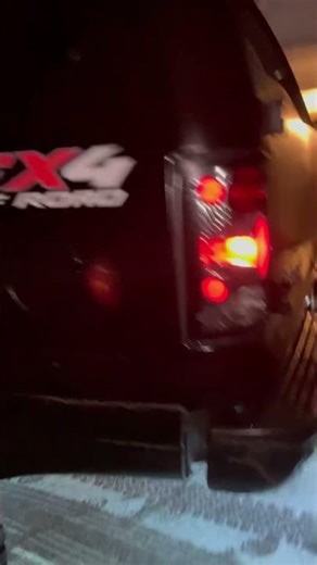 2003 Ford excursion ￼