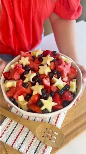 EASY 4TH OF JULY FRUIT SALAD DESSERT from my cookbook!