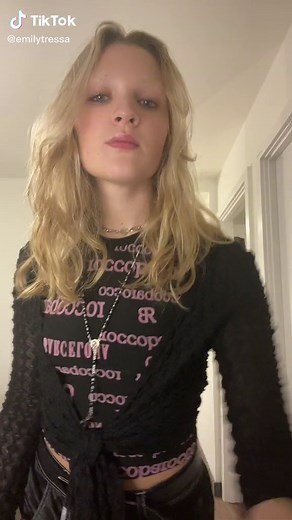 Emily Tressa (@emilytressa)’s videos with