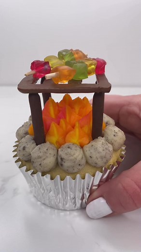 Camping Cupcake Decorating Adventure with Cakedbyrach