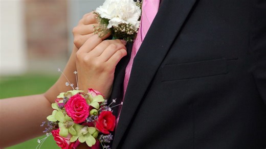 Prom season safety: AAA’s tips for teen drivers