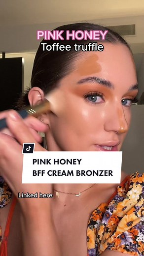 Toffee truffle 😍 #pinkhoney #pinkhoneybronzer #bfffacefrosting #pinkhoneybffbronzer