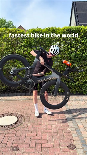 Fastest Road Bike: How the Canyon Speedmax Compares