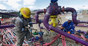 Senate panel votes to ban some forms of fracking in Florida