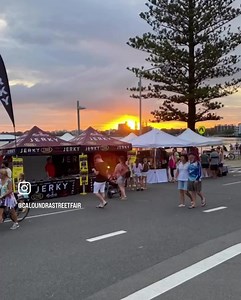 The perfect setting for a relaxed night out! Twilight Markets Caloundra delivers it all: Food, views and tunes….. You bring the friends!! See you this Friday from 5pm-9pm | Twilight Markets Caloundra