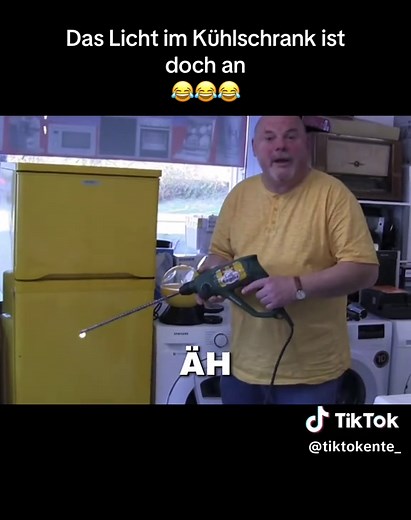 Das Licht im Kühlschrank ist doch an 😂 Cr: @Muskelkater 🏋️‍♀️🐈‍⬛ #memes #deutsch #edit #clips #witzig