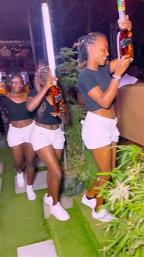 Friday Finesse 🔥🔥🔥 Get ready.....set! 🎠 #thejavablueexperience | Java Blue Lounge, Embu